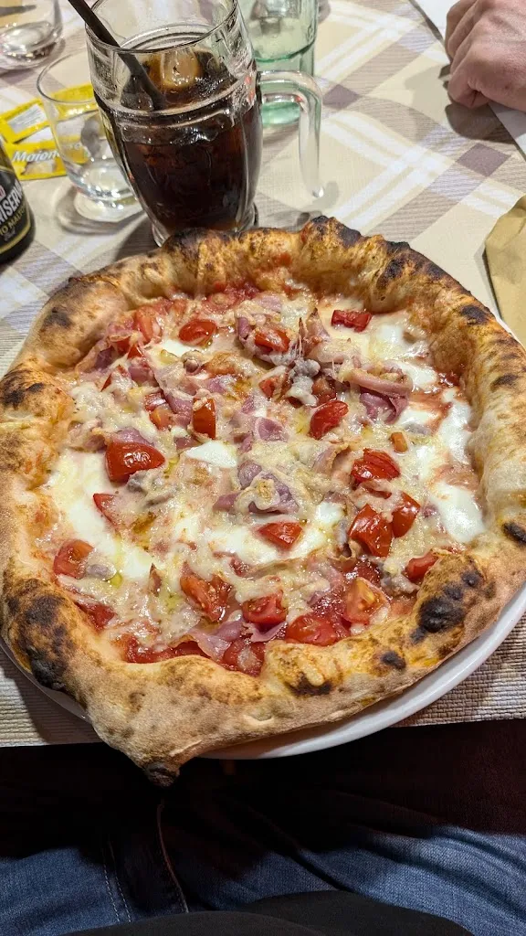 Giuseppe Negri_La Taranta Public House_Montecalvo Irpino_review