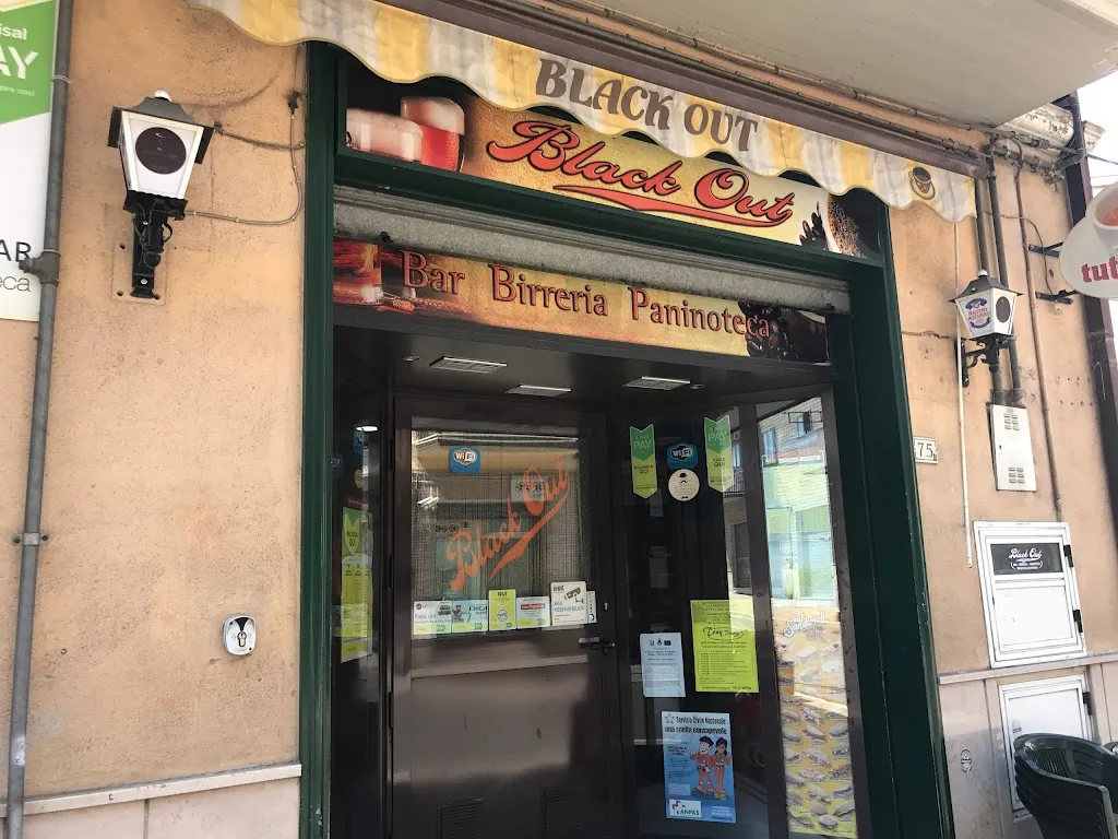 BLACK OUT COCKTAIL BAR restaurant in Montecalvo Irpino