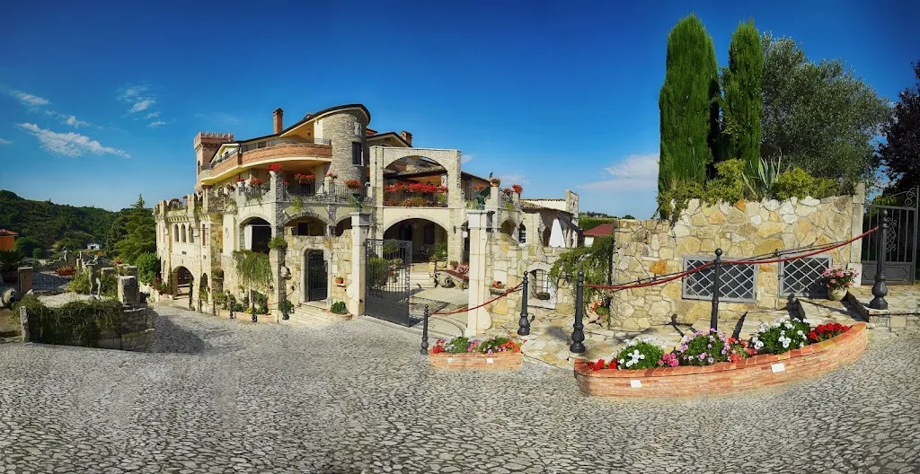 Villa Antico Mulino restaurant in Montecalvo Irpino