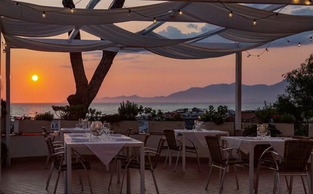 Terrazza Sinuessa - Ristorante_Mondragone_slider_image_1