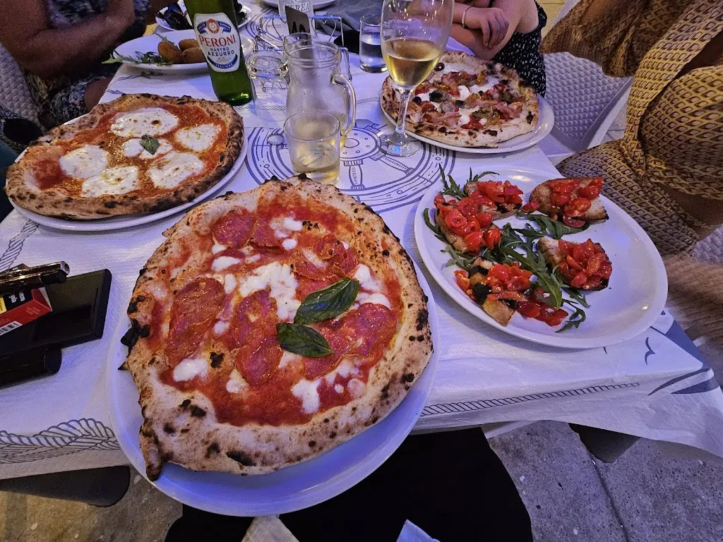 Luca C_Ristorante Pizzeria Cin Cin_Mondragone_review