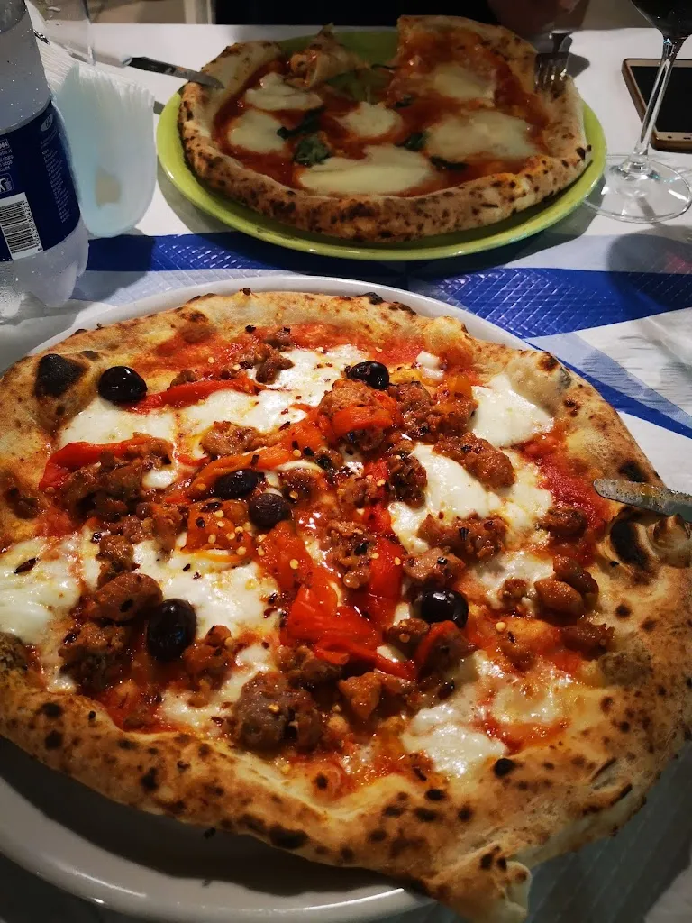 Rima Zaliauske_Ristorante Pizzeria Cin Cin_Mondragone_review