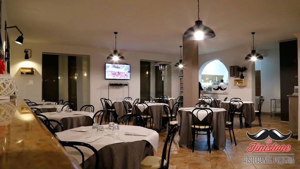 Onda Verde Pizzeria Da Finistone restaurant in Mondragone