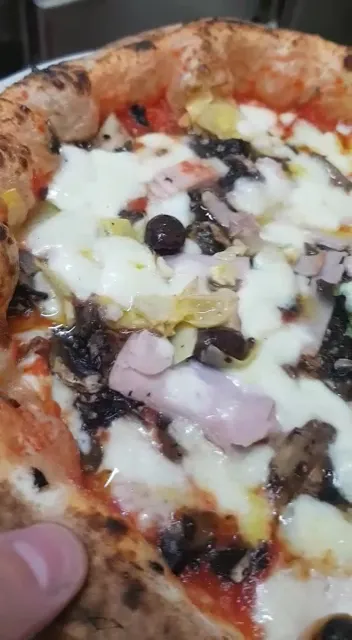 Onda Verde Pizzeria Da Finistone_Mondragone_slider_image_2