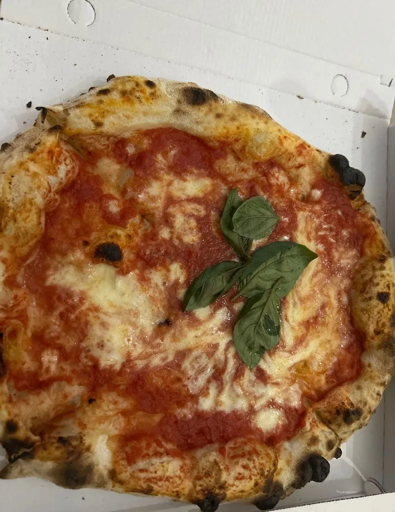 Antonella La Torre_Pizzeria 