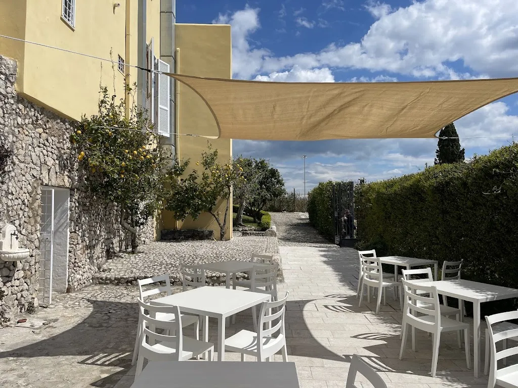 Villa Petrinum_Mondragone_slider_image_1