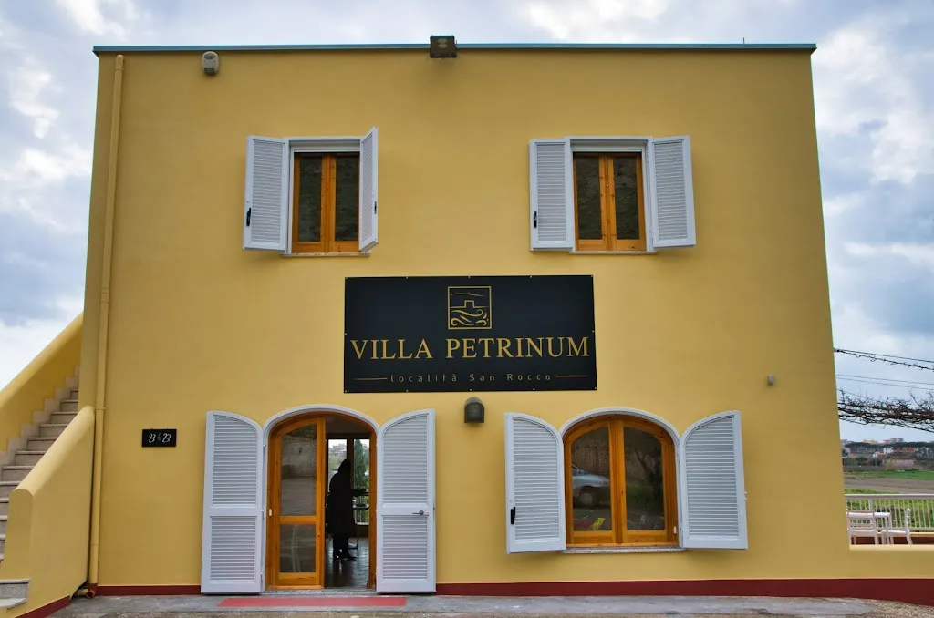 Villa Petrinum_Mondragone_slider_image_3