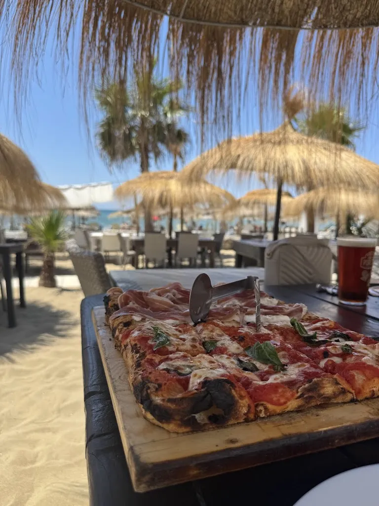 Nataliia_Jarama Pizza alla Brace_Mondragone_review