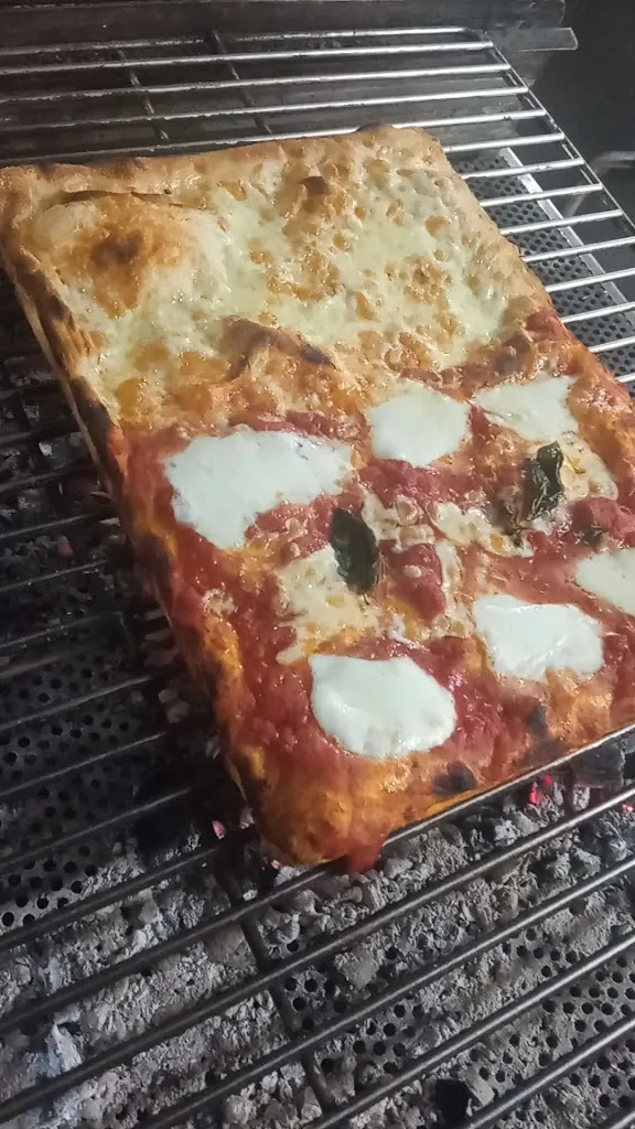 Jarama Pizza alla Brace restaurant in Mondragone