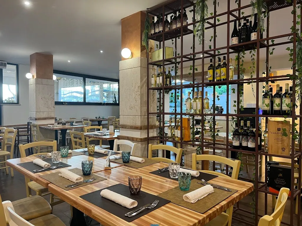 Miramare Restaurant e Pizzeria restaurant in Mondragone