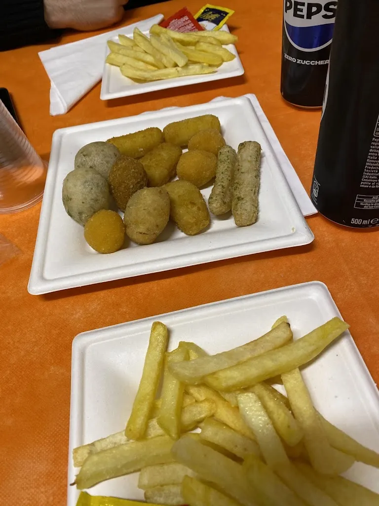 Raffaella Bifulco_PANINOTECA, FRIGGITORIA RIKY PUB_Mondragone_review