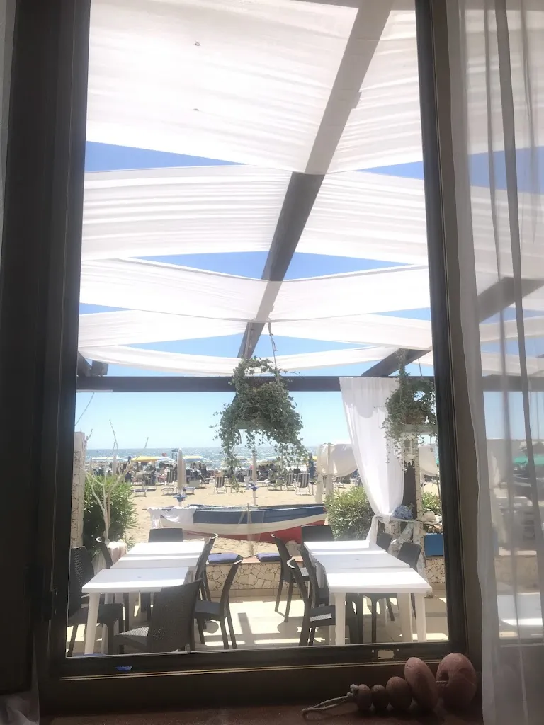 Natalia Laricheva_Lido Azzurro_Mondragone_avis