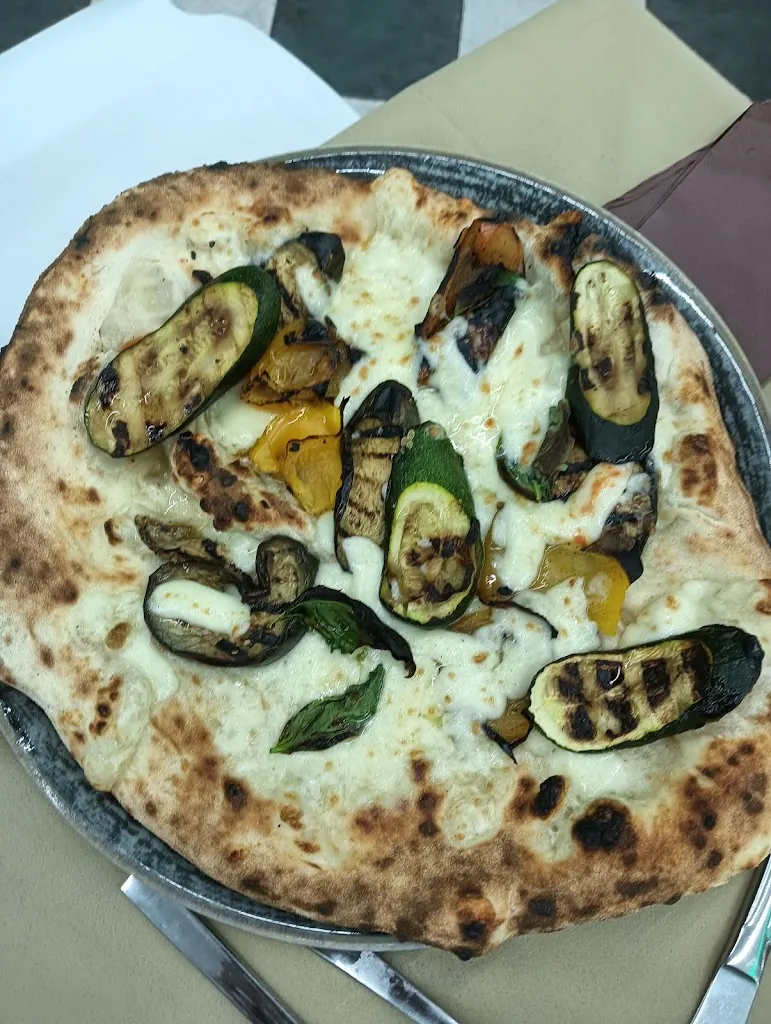 Francesco Cipolletta_Ristorante Pizzeria Molo 46_Mondragone_review