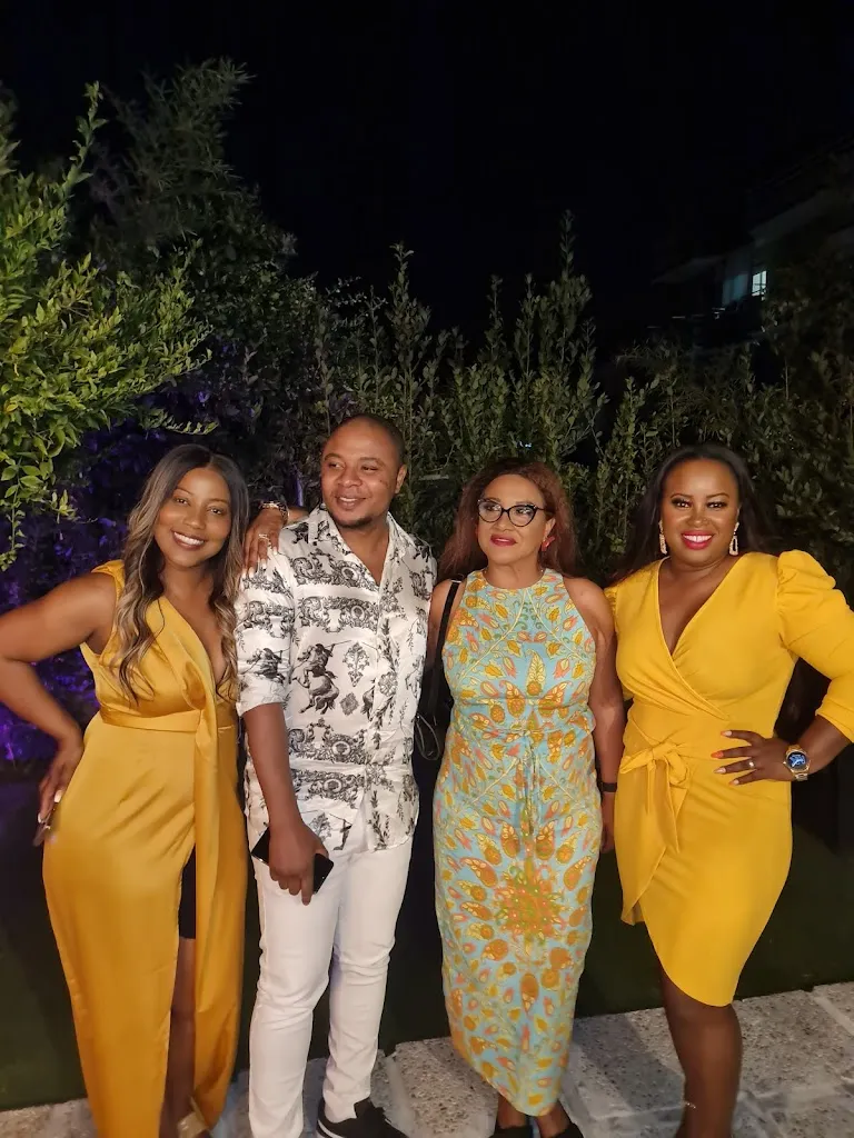 Eunice Campos_Margherí_Mondragone_recensione