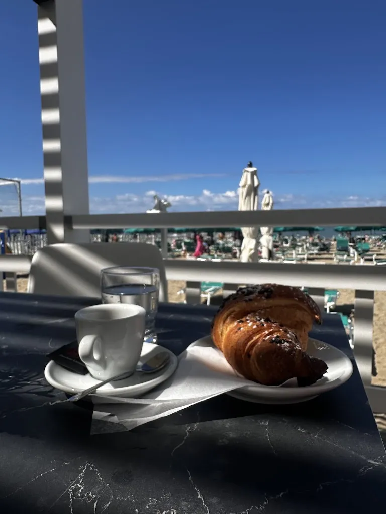 Pasqualina Destefano_Lido Peter Pan_Mondragone_review