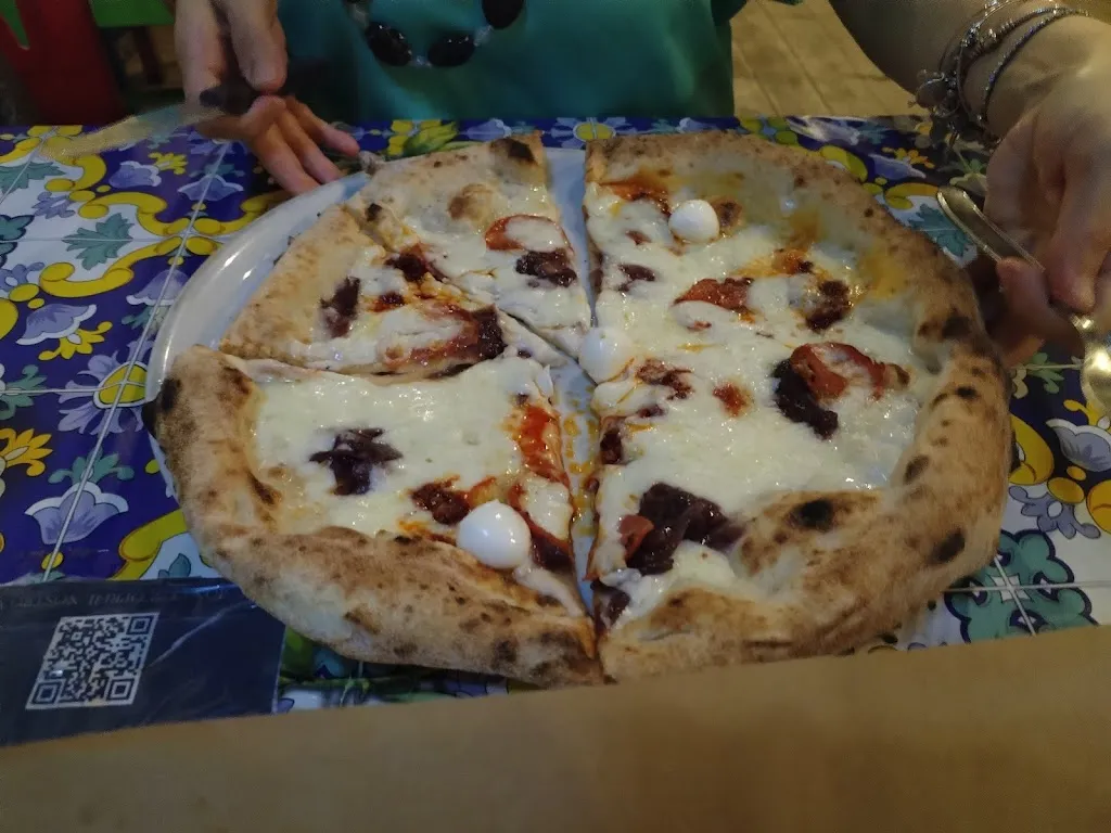 angelo salicone_L' Oro Di Napoli_Montecorvino Pugliano_recensione