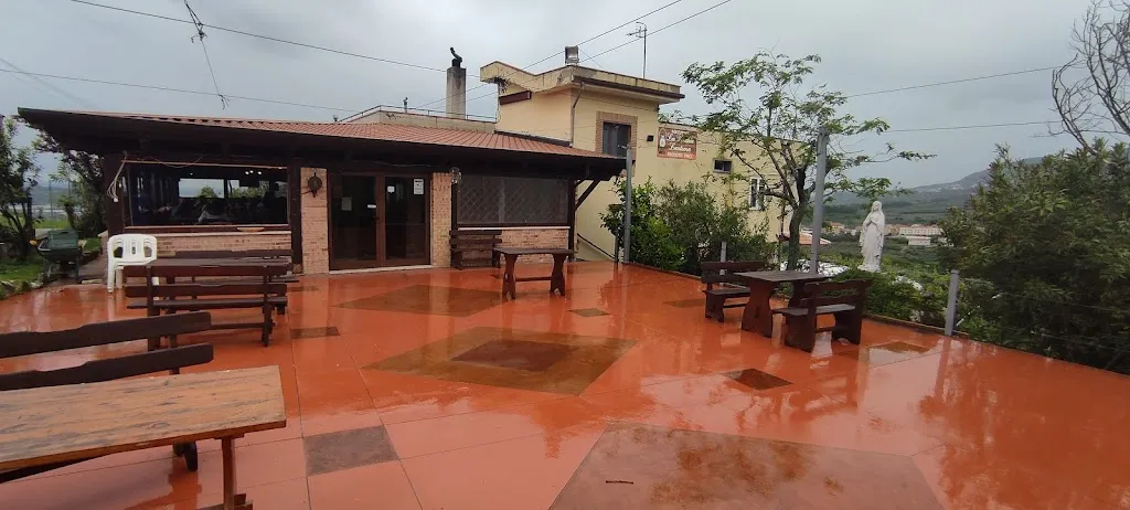 Agriturismo la Vecchia Lanterna restaurant in Montecorvino Rovella