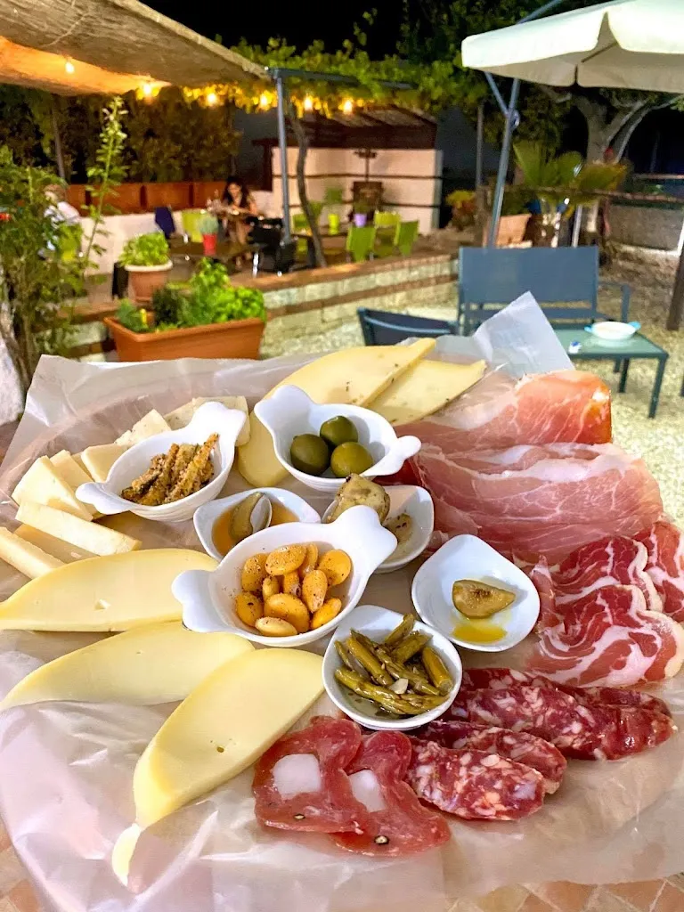 Agriturismo 'A Grattacas - Osteria e Braceria Agricola_Montecorvino Rovella_slider_image_2