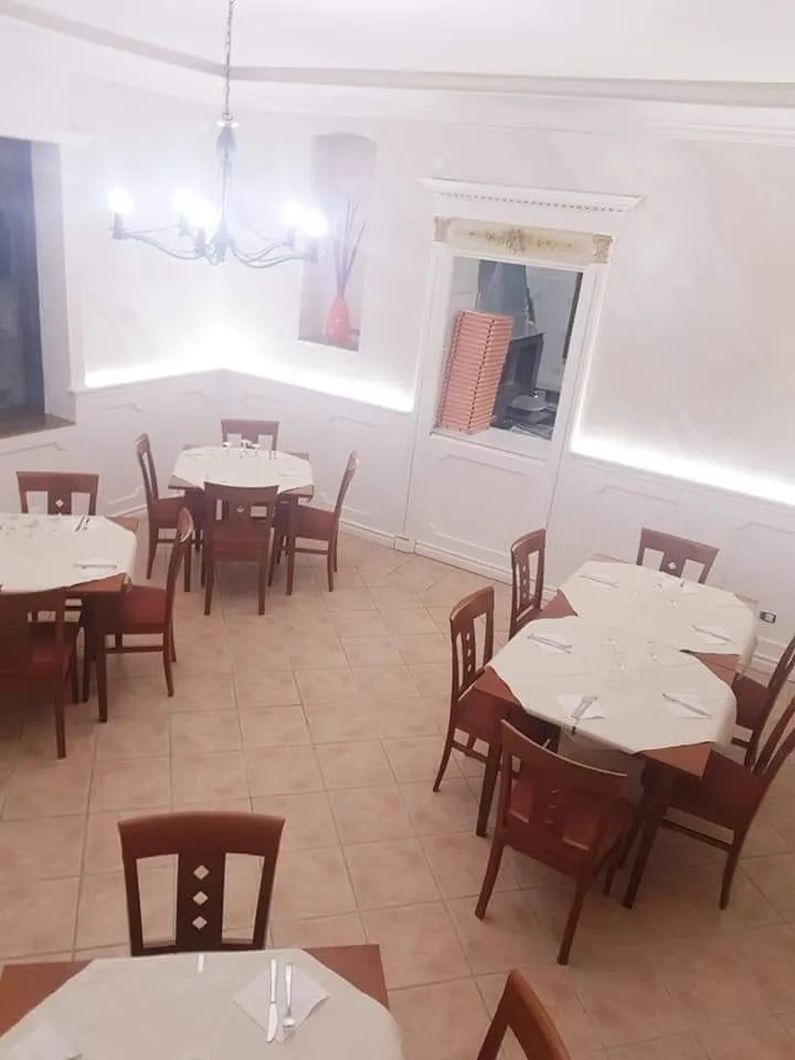 Pizzeria Il Principe restaurant in Montecorvino Rovella