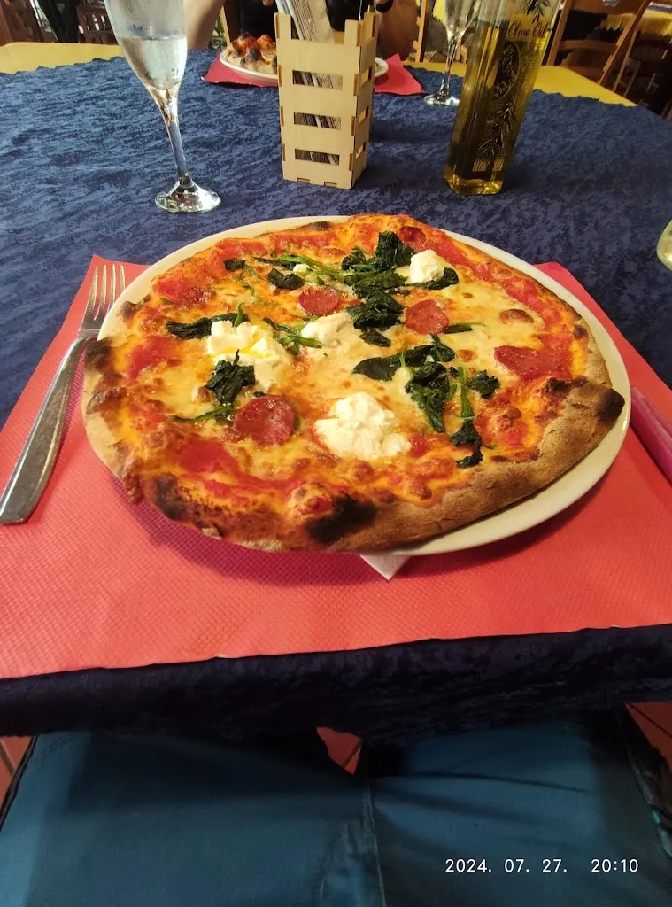 Pizzeria GAMBACORTA Trattoria_Montereale_slider_image_2