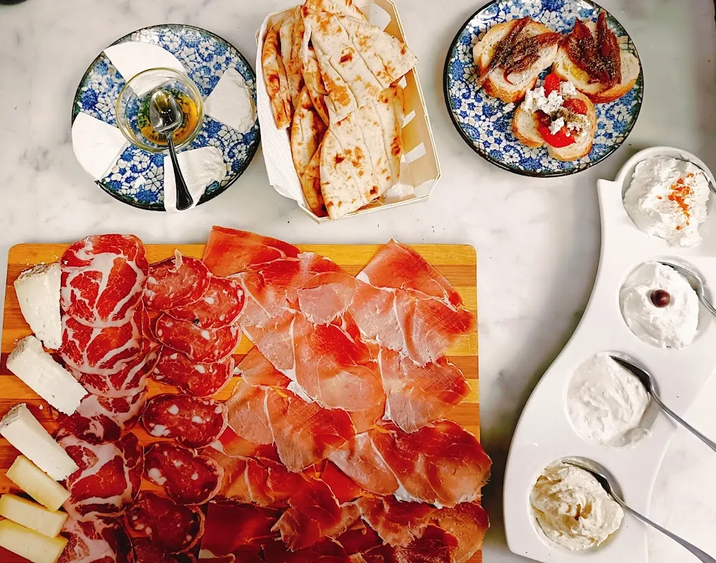 Trattoria Il Mantice - Taverna Greca_Montefalcione_slider_image_2