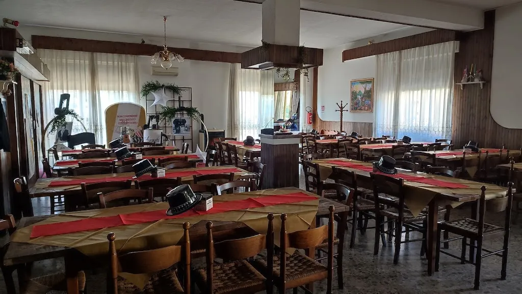 Ristorante Pizzeria Country House - da Totonno_Montefalcione_slider_image_1