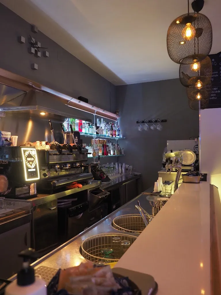 Mark Rapa_Kaffeina Bar_Montefalcione_review