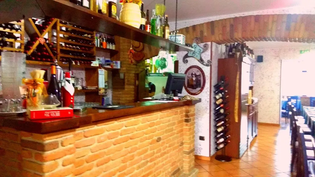 Osteria Di Vino_Montefalcione_slider_image_3