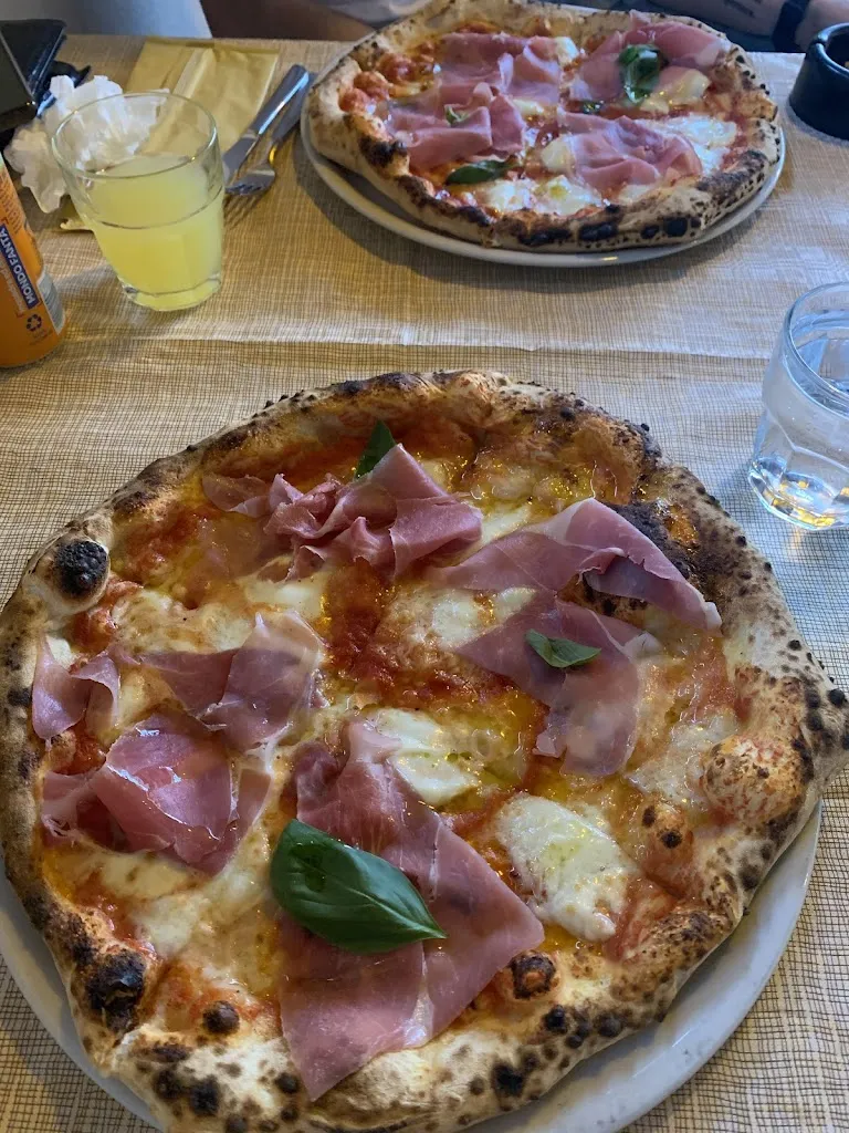 Markéta Procházková_Adam's_Monteforte Irpino_review