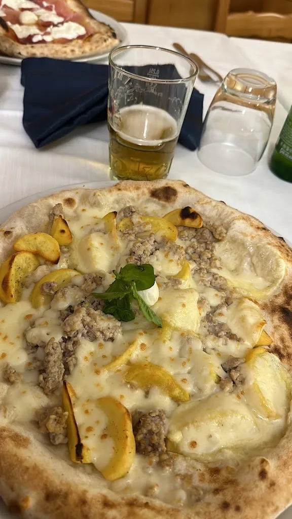 Maria Capaldo_Ristorante Pizzeria Quadrifoglio_Montemiletto_recensione