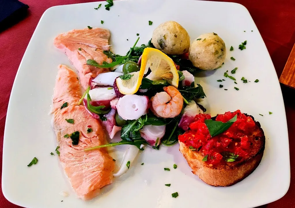 Matteo Martini_Una Lanterna Nella Valle_Montoro Superiore_review