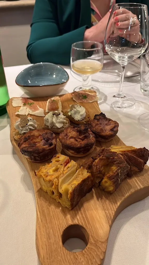 Marco Occhiuzzi_l'Oste e il Porco_Montoro Superiore_review