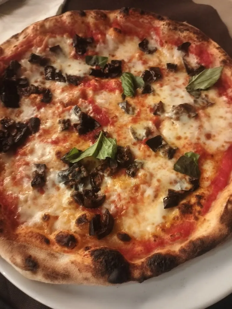 Simona Brunelli_Villa Dei Fiori_Montoro Superiore_review