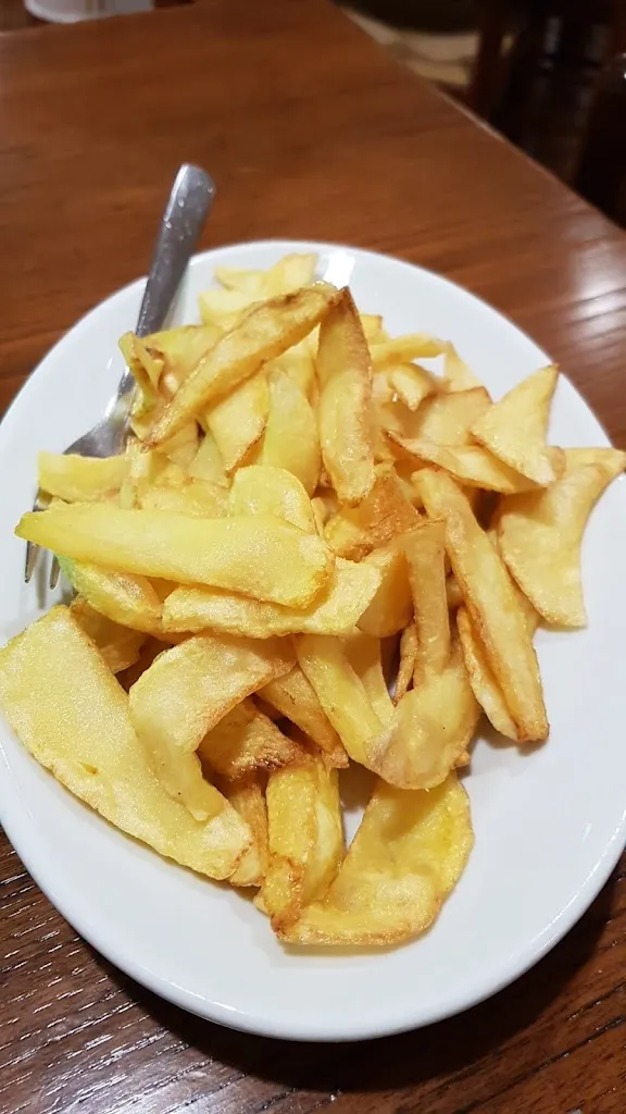 Luca Pellegrino Luca’s wild adventures LWA_Ustaria Rosella_Morigerati_review