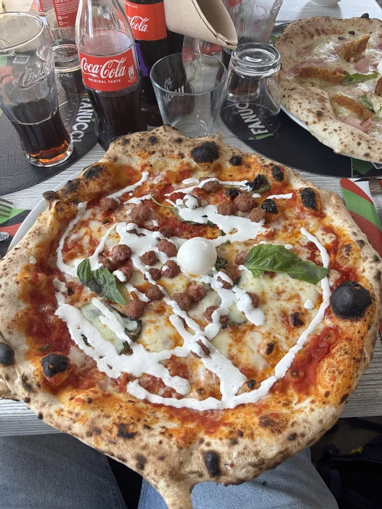 iFanucci Pizzeria_Mugnano del Cardinale_slider_image_3