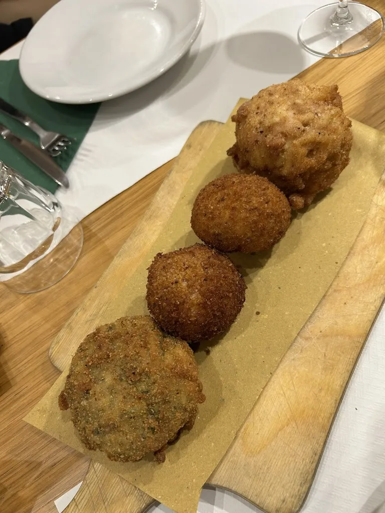 Carlo Termini_AL CARDINALE PIZZERIA_Mugnano del Cardinale_review