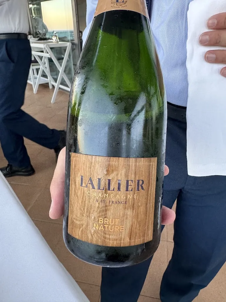 Dr. JORGE ECHEAGARAY HERRERA_Donna Emma_Musci_review