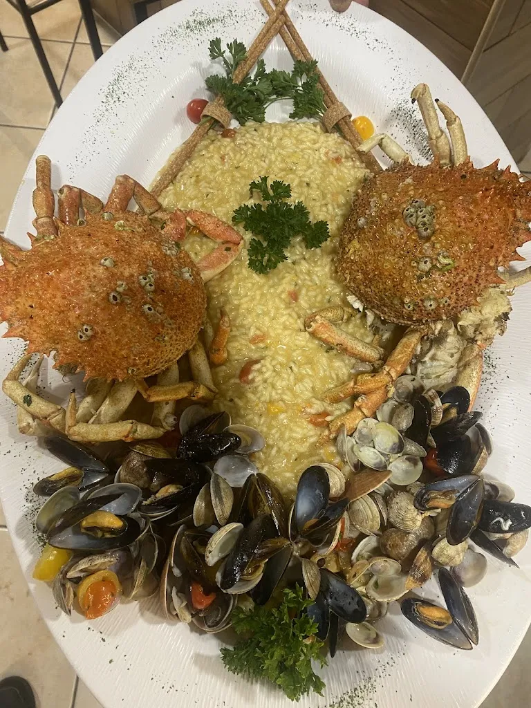 Da Emilio- Tenuta Tre Piccioni restaurant in Monterusciello