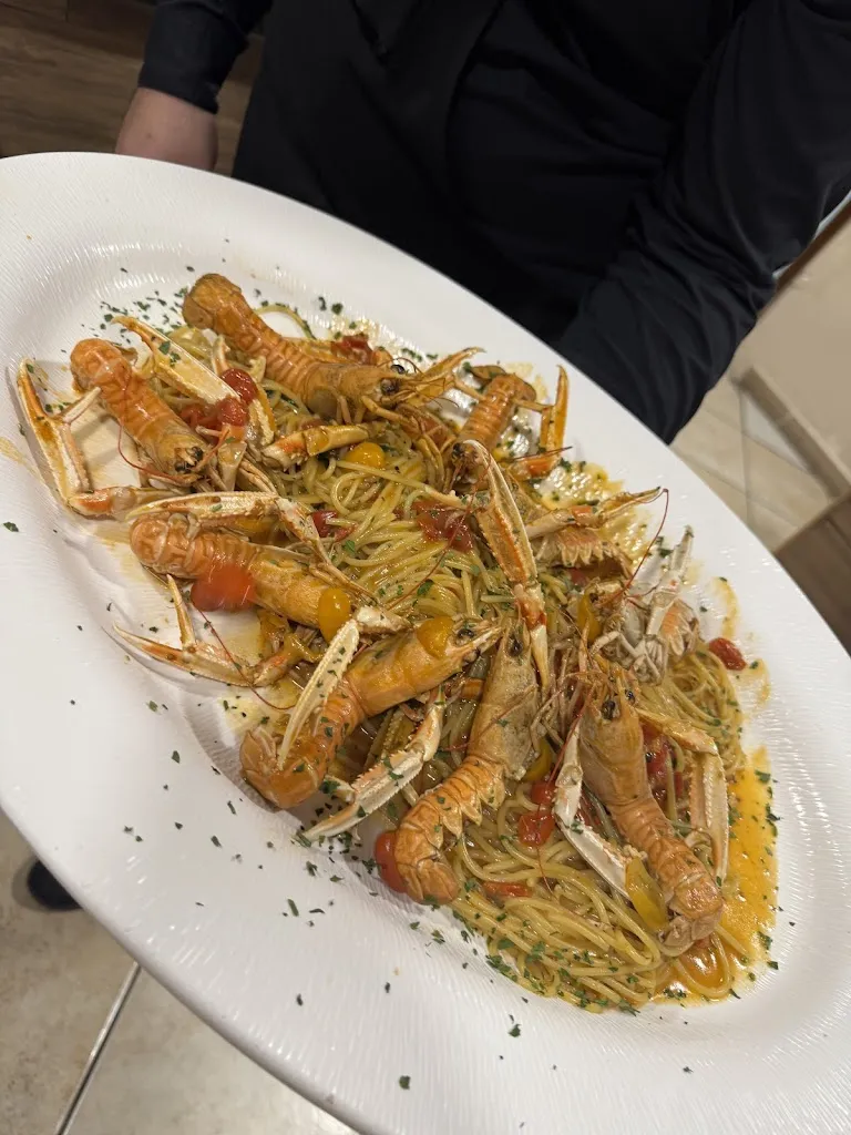 Da Emilio- Tenuta Tre Piccioni_Monterusciello_slider_image_3