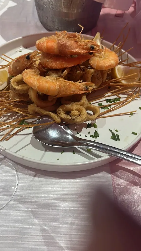 Menü_Black and White_Monterusciello_Bild_2