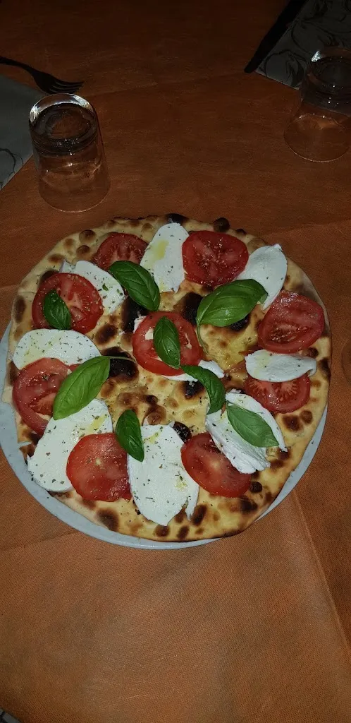 Pizzeria Old City_Monticchio_slider_image_2