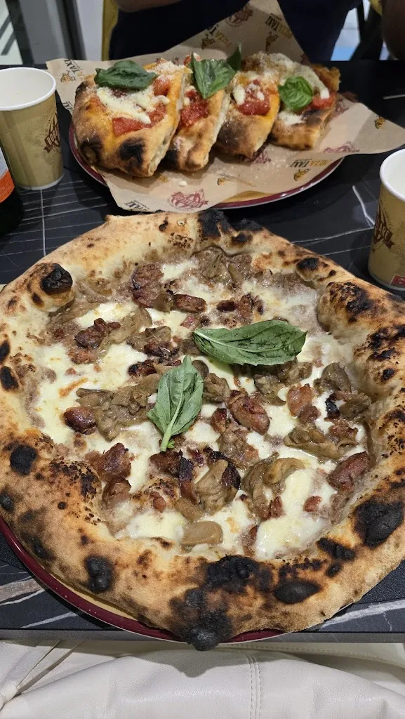 Dora Giaccio_Bob&Clare Pizzeria - Monterusciello_Monterusciello_review