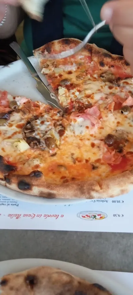 Bartolomeo La Pignola_Trattoria Napoletana e Pizzeria Nun Se Ne Va'_Monterusciello_review