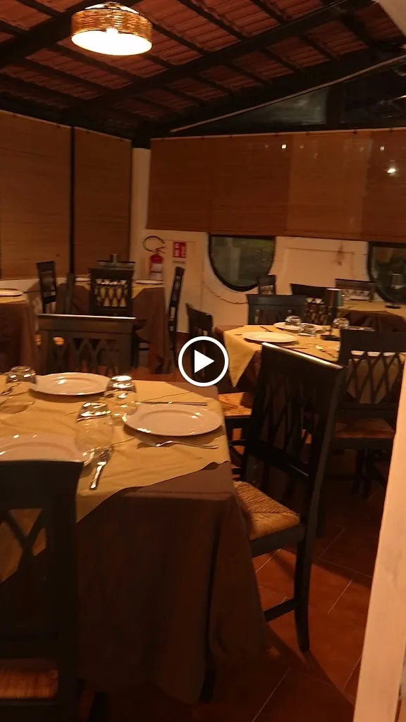 Surya Restaurant restaurant in Monterusciello