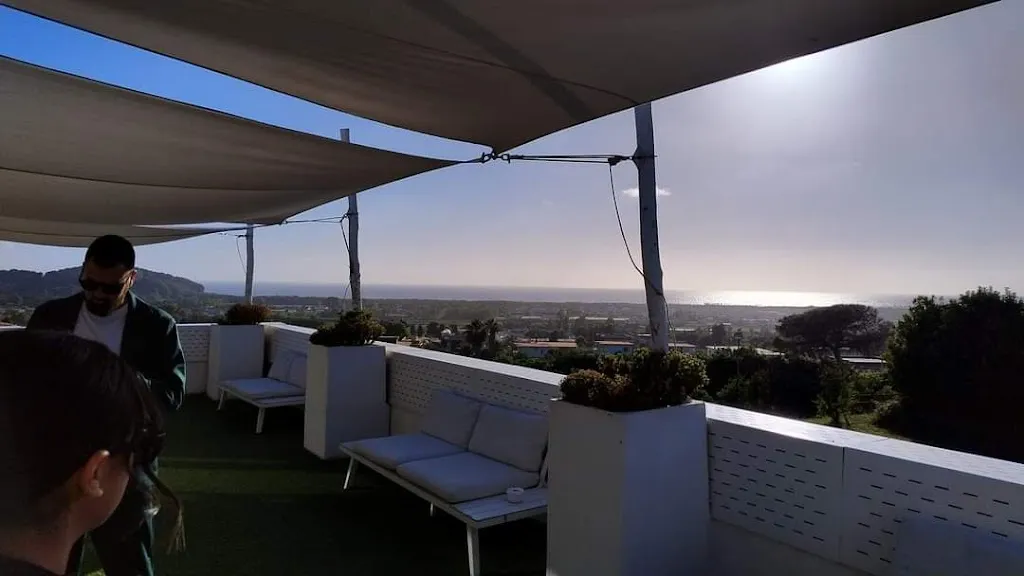 Susy Lombardo_L'amè Luxury Events_Monterusciello_recensione