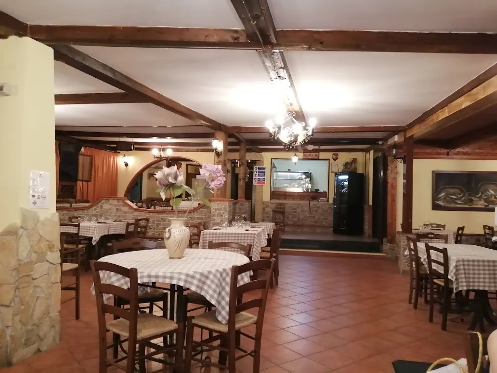 Sir Daniel_Monterusciello_slider_image_1