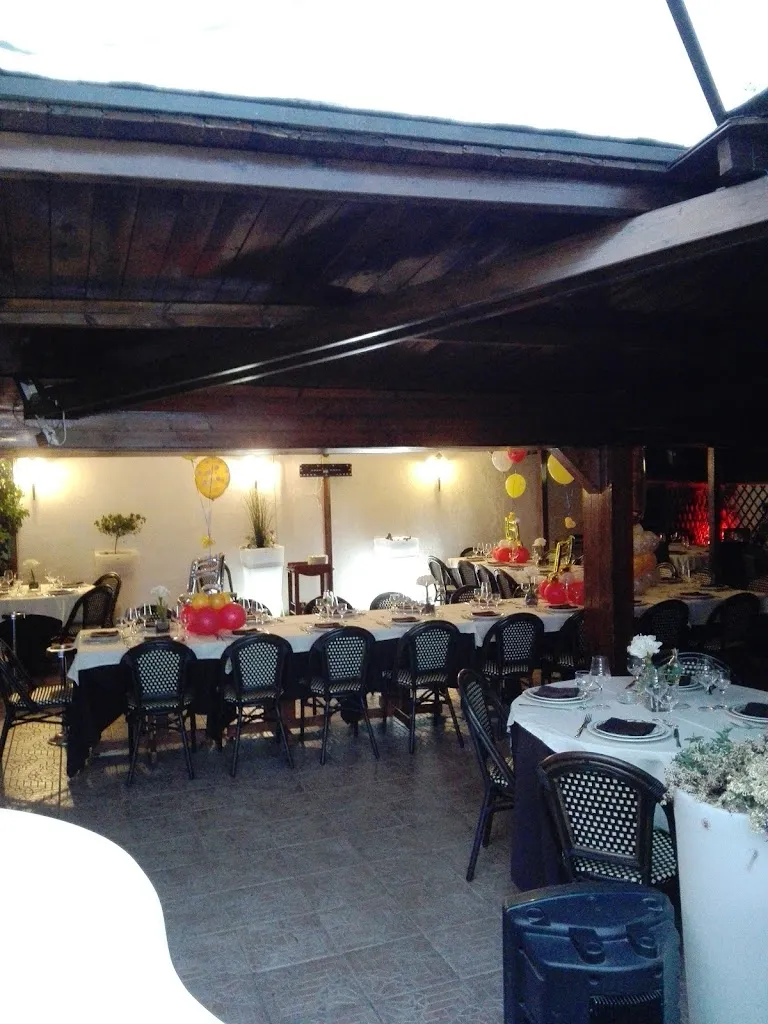 Ristorante Giardino D'Averno restaurant in Monterusciello