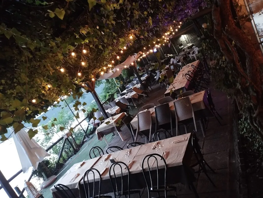 Pizzeria Ristorante Bar Mecca_Monticchio_slider_image_1