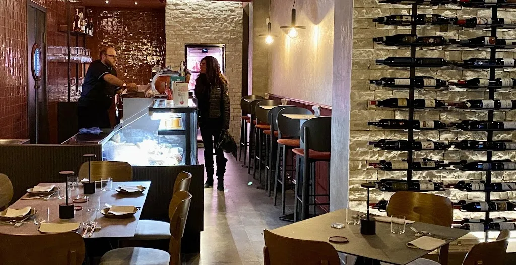 Equilibrio enoteca gastronomica_Nocera Inferiore_slider_image_1