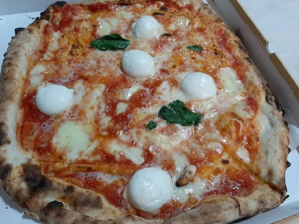 Raja Shamsi_Pizzeria 'O Sarracin _Nocera Inferiore_review